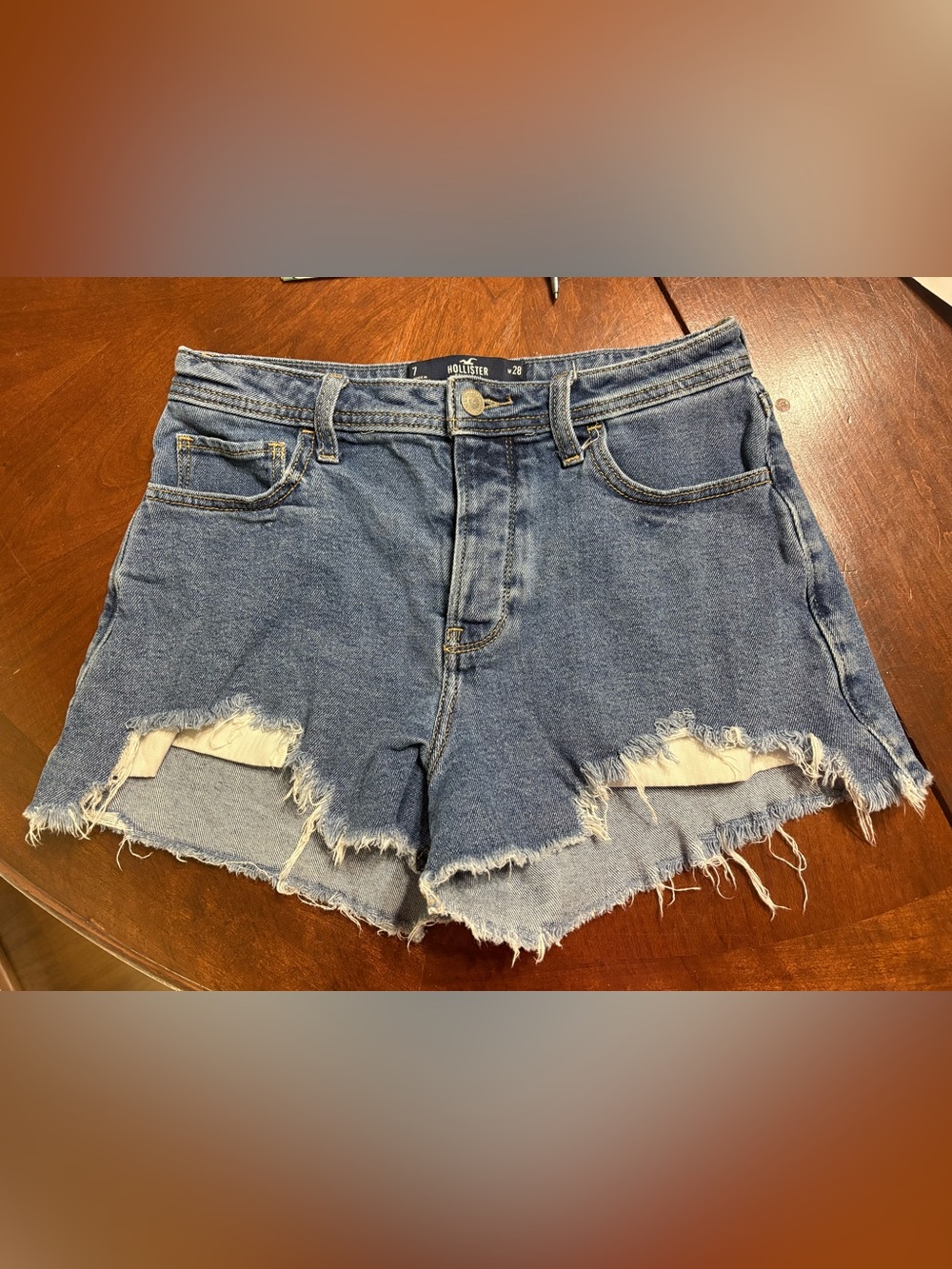 Hollister Curvy High Rise Mom Shorts